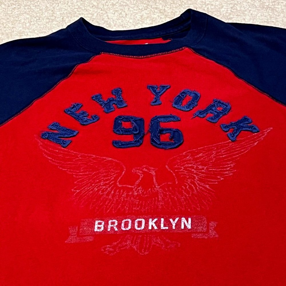 Urban Pipeline Boys Brooklyn New York Long Sleeve T-Shirt - Size Youth Large